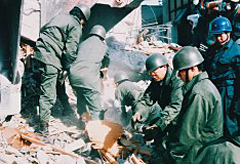 Disaster relief operation for Sarin gas attack on the Tokyo subway (1995)