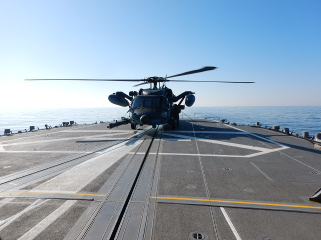 海自艦艇への発着艦訓練　width=
