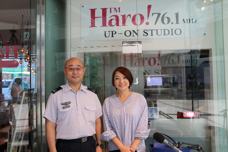 放送を終えて、パーソナリティと2ショット