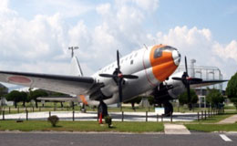C-46戦術輸送機