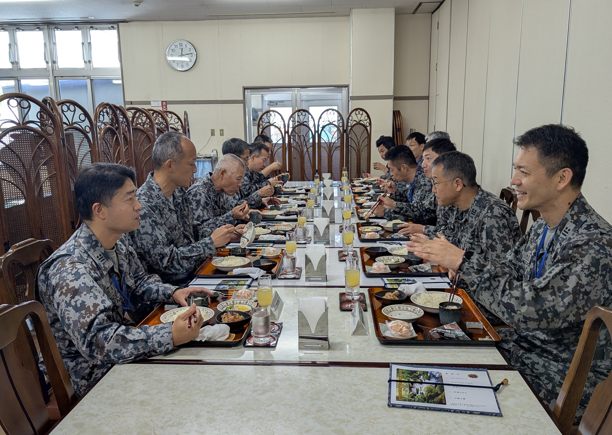 会食
