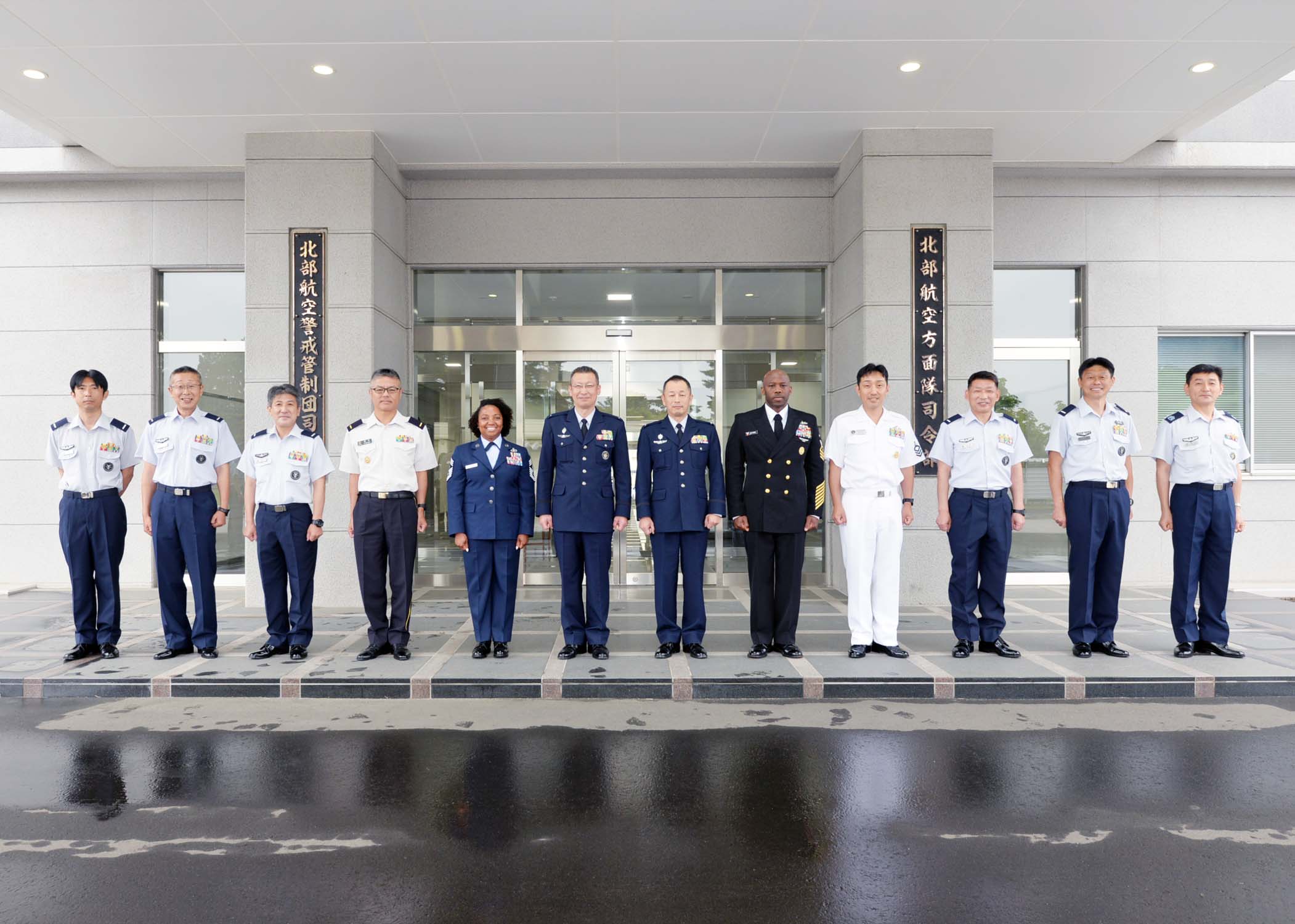 米空軍・米海軍、陸・海・空自衛隊下士官同士の絆