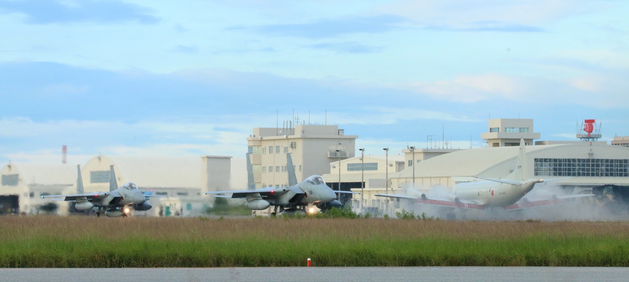 航空自衛隊那覇基地オフィシャルサイト