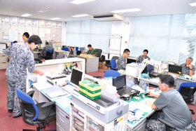 基地業務群