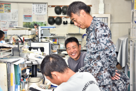 整備補給群