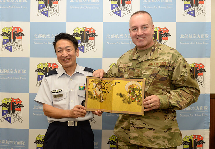 横田基地 最先任上級曹長 優秀賞 チャレンジ 横田基地 最先任上級曹長 優秀賞 チャレンジ 2025年7月18日、米空軍