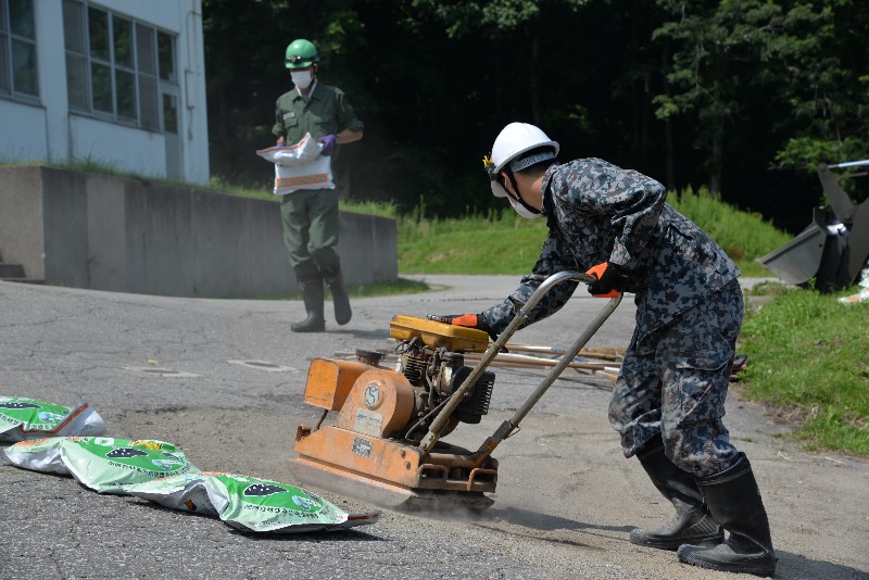 基地業務小隊