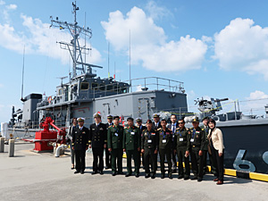 Group photo in front of MSC692 