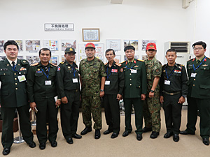 Group photo with 101 EOD Unit