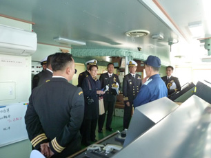 Survey ship tour