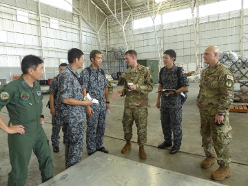 C-130 Transport Aircraft leaving Komaki for affected areas(Komaki)