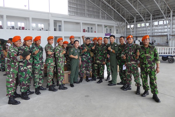 Sending off personnel for dispatch (Miho)