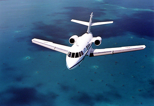 0308_01_フランスの航空機（Falcon2020）（出典・フランス軍事省）.jpg