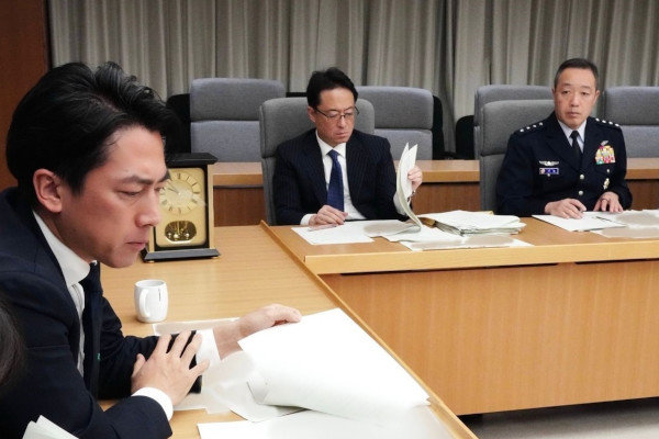談話室 Japan-U.S. Defense Ministerial Telephone Conference | Japan