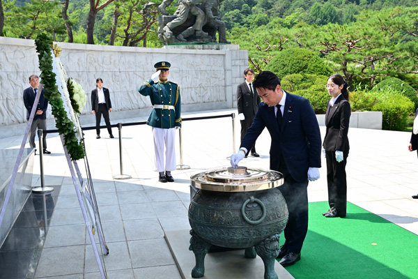 koizumi_20260627-kor_a.jpg