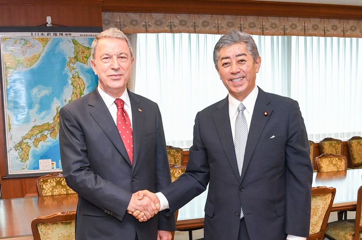 Defense Minister Iwaya Holds a Meeting with H.E. Hulusi AKAR, Minister of National Defence of the Republic of Turkey