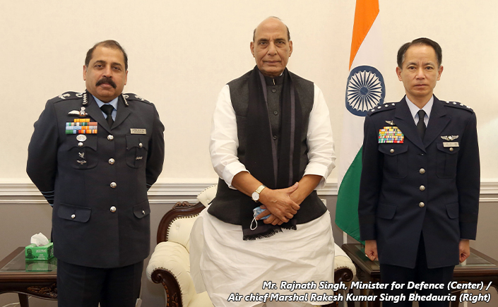 General Izutsu, Chief of Staff, JASDF Visits India