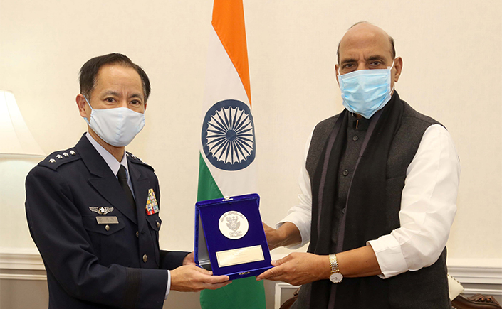 General Izutsu, Chief of Staff, JASDF Visits India
