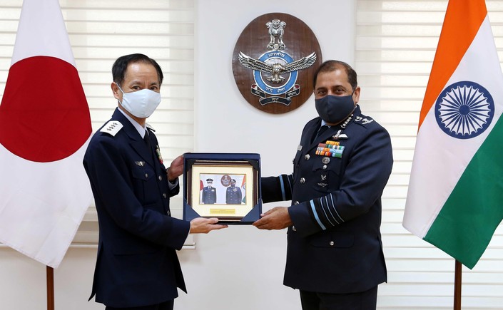 General Izutsu, Chief of Staff, JASDF Visits India
