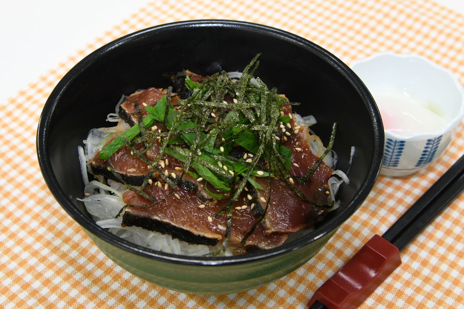 韓国風かつおたたき丼