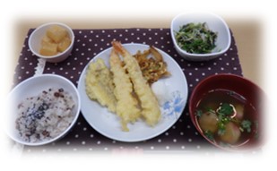 赤飯・天ぷら盛合せ