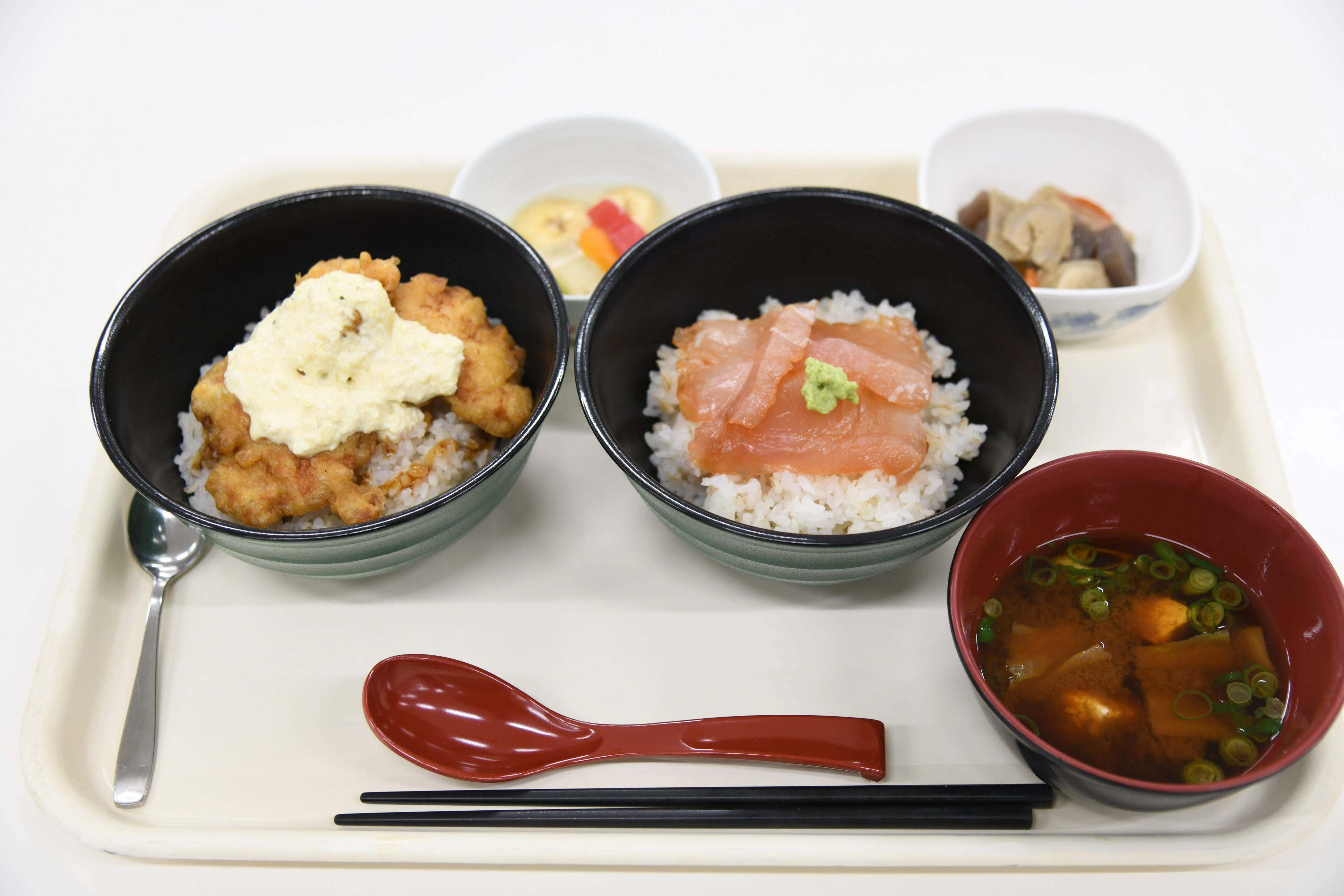 タル鶏天丼・まぐろ丼