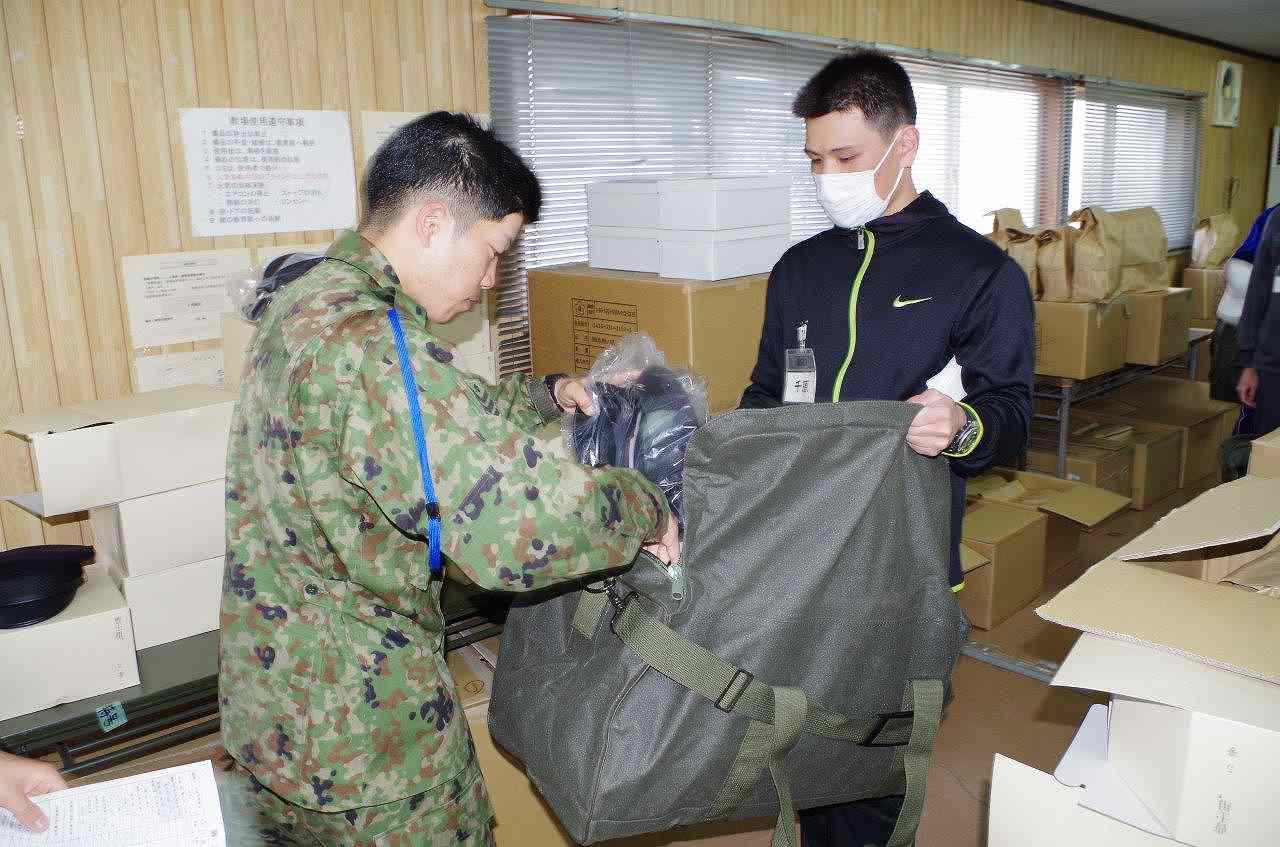被服交付47