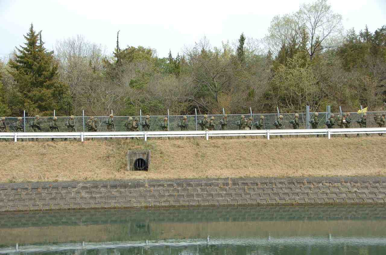 行進18