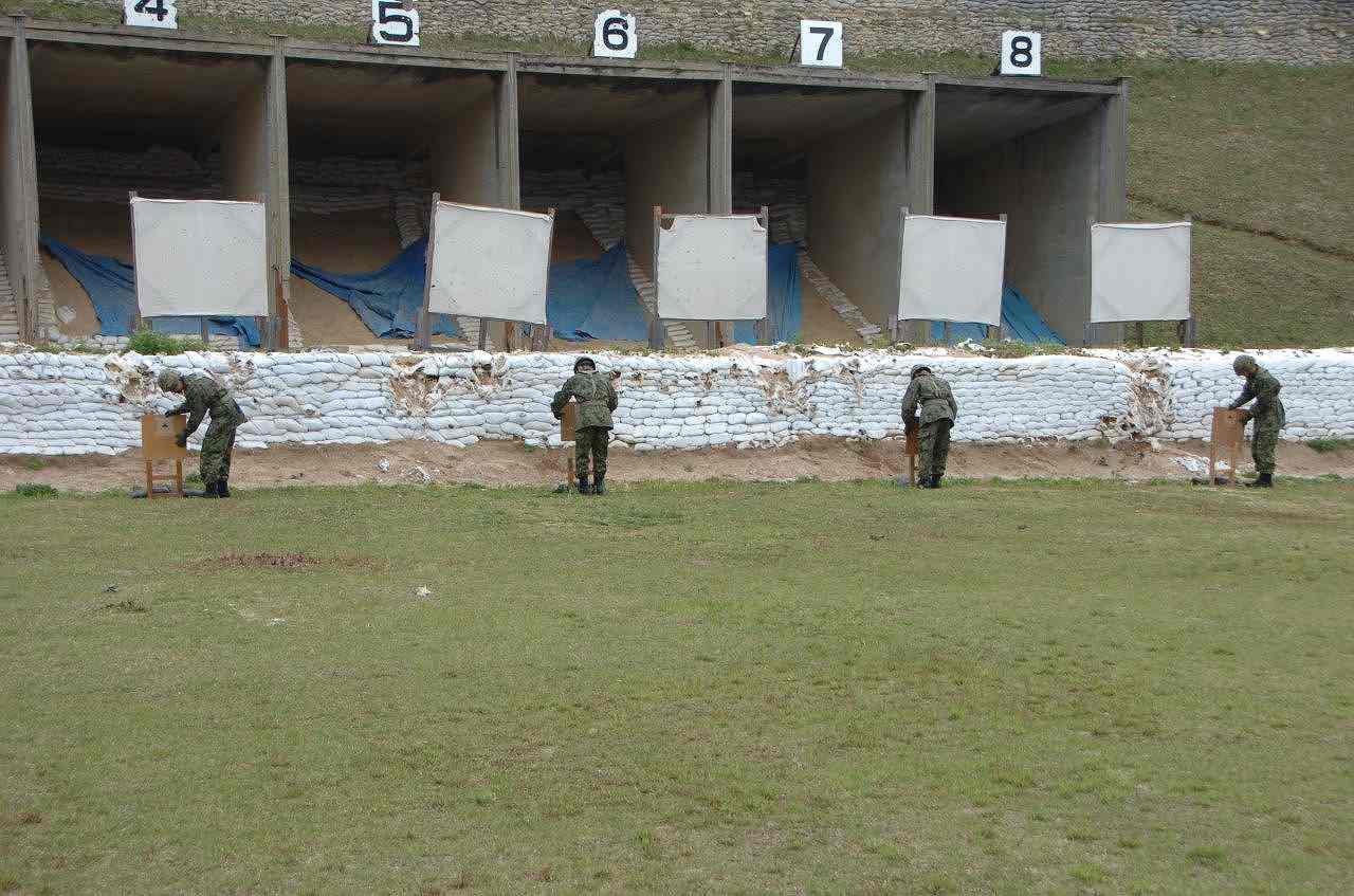 射撃準備48