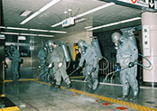 地下鉄サリン事件の写真