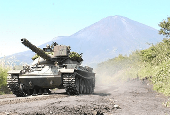 ７４式戦車の写真