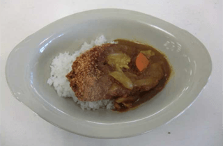 越後もち豚かつカレー