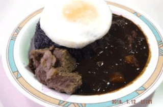 ボタ山カレー