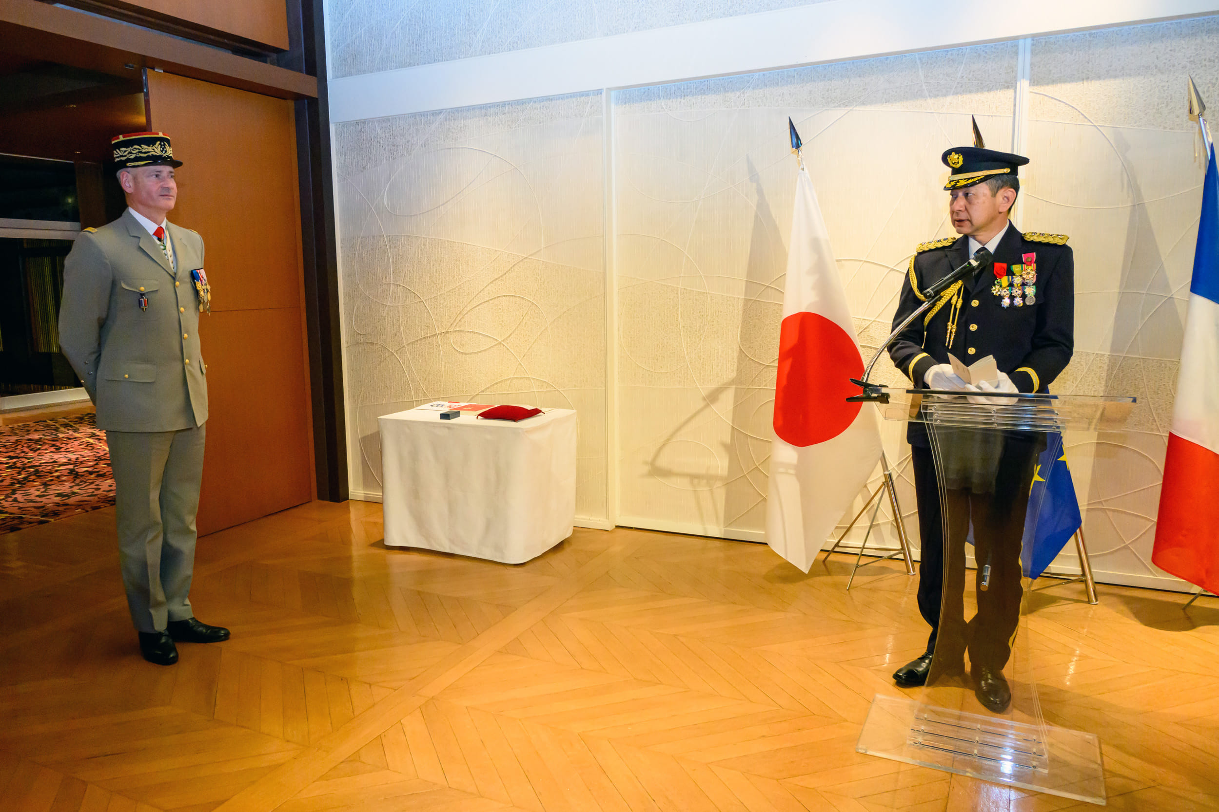 レジオンドヌール勲章　28g 東Y7-0502ア㉝タルエ レジオンドヌール勲章28g 東Y7-0502ア㉝タルエ