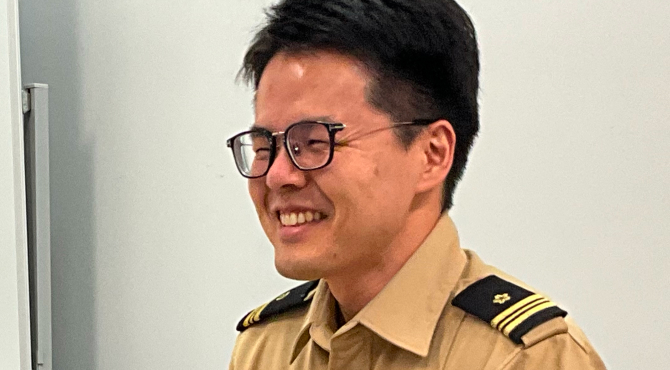 海上自衛隊 補給本部 航空弾薬・火工整備班長 3等海佐 晴山憲