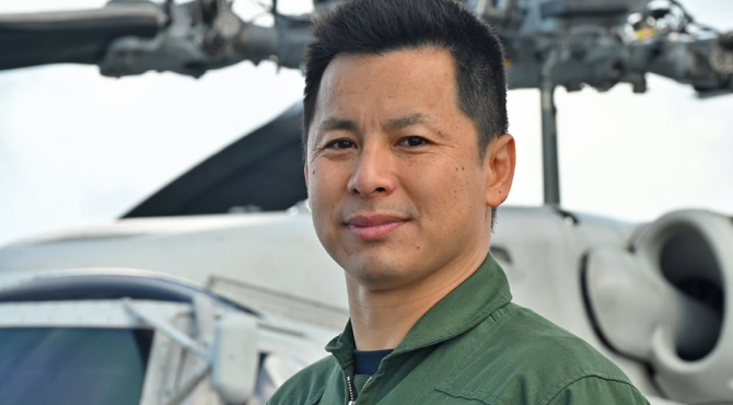 海上自衛隊 募集推進客員 航空学生採用担当   3等海佐  坂本 剛志