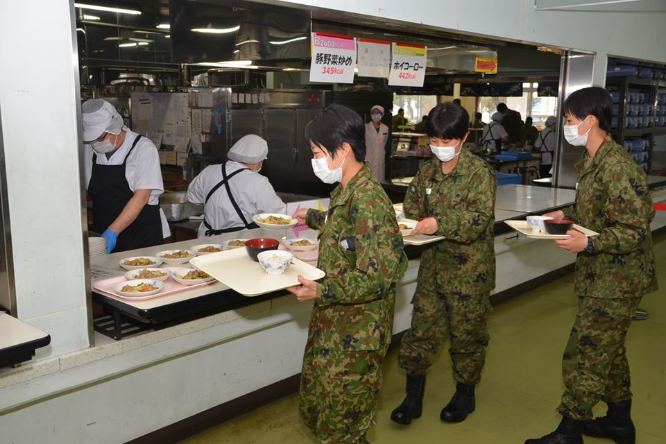 【国防女子くるめっ娘vol.12】「昼食時の様子」