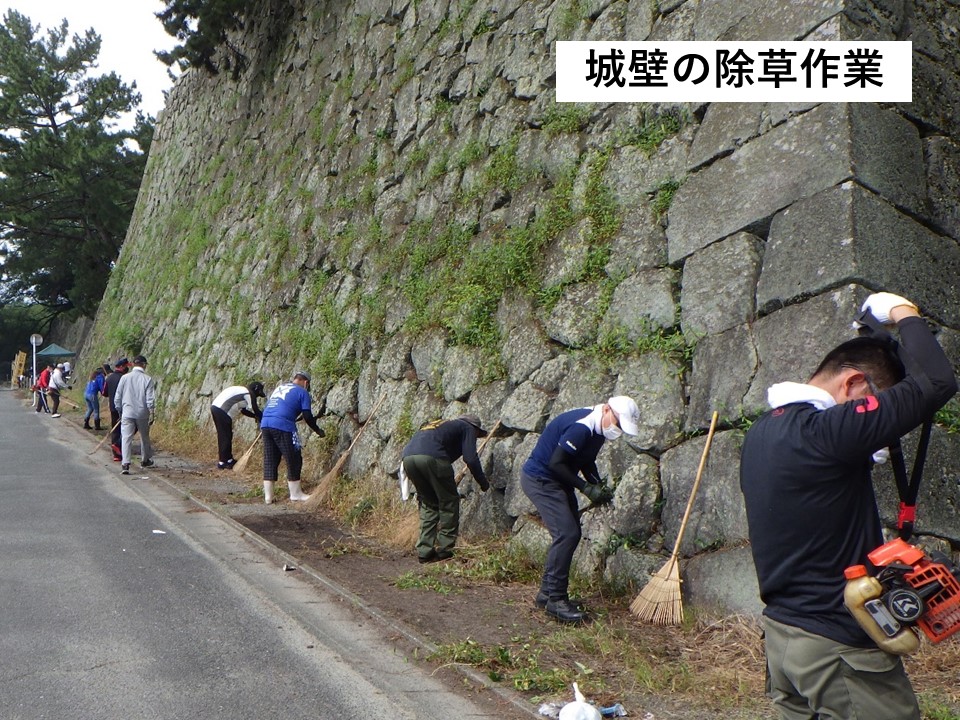 【篠山城清掃ボランティア】「久留米駐屯地修親会・曹友会」