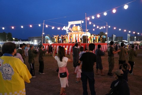 豊川駐屯地夏祭りの写真