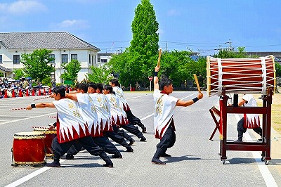 太鼓隊演奏