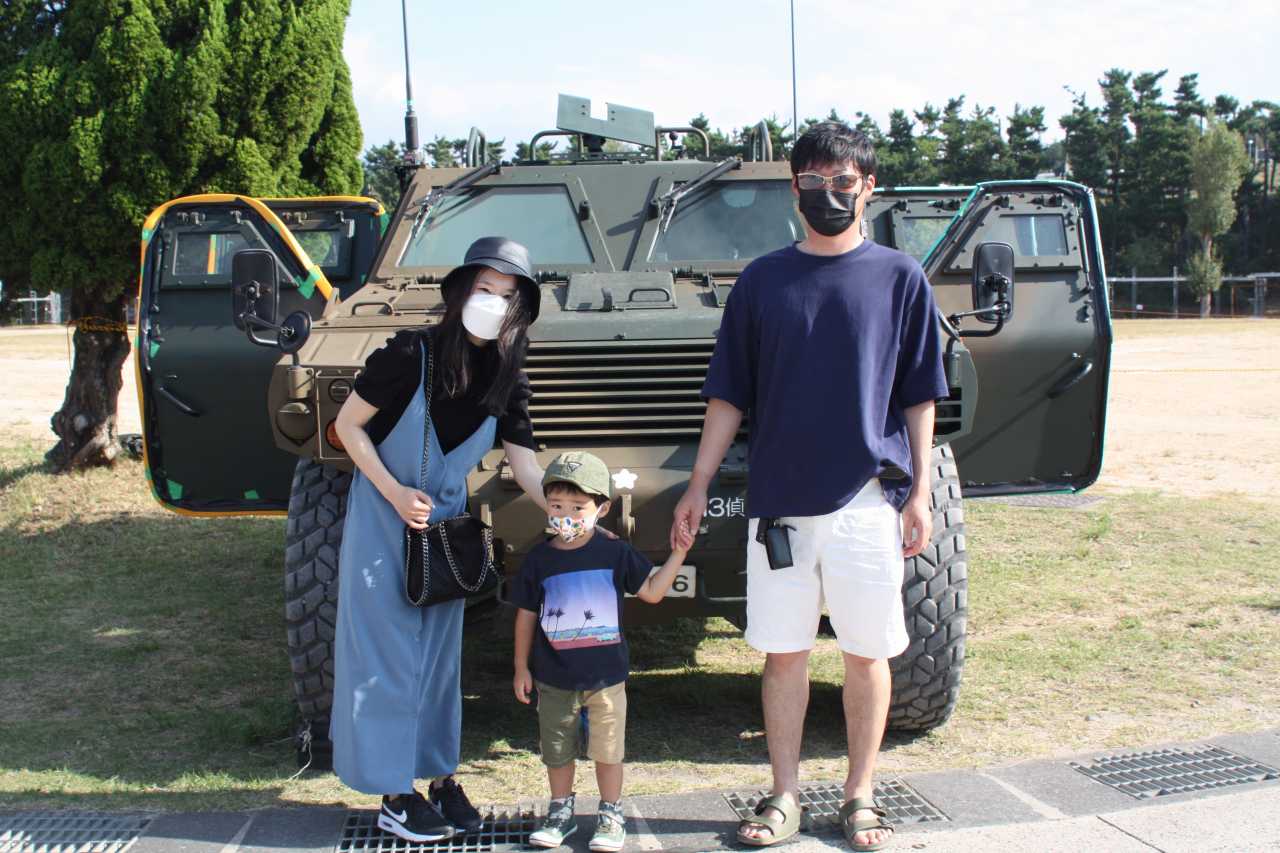 軽装甲機動車