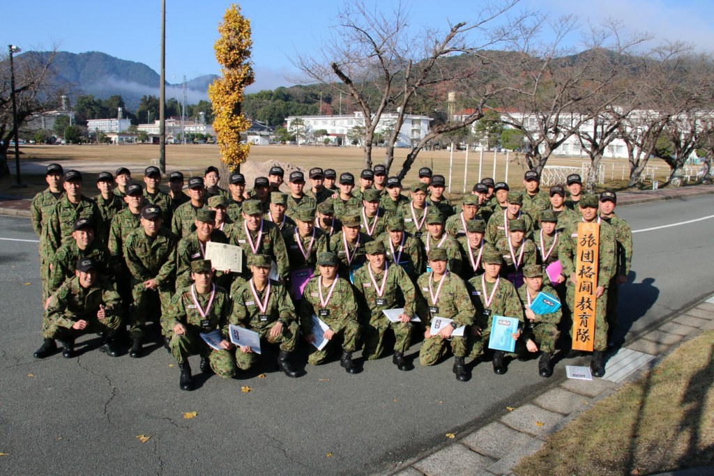 共に汗水流した同期と