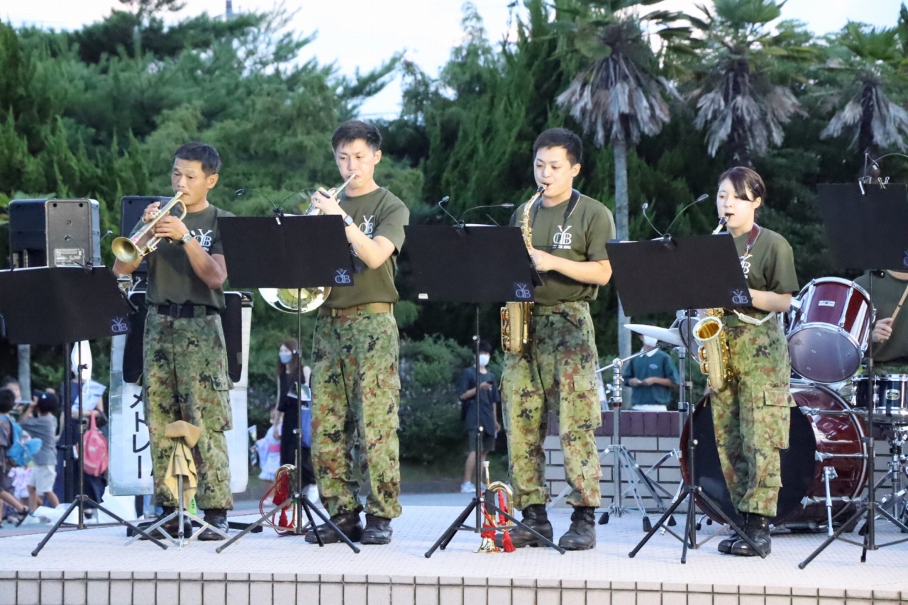 山口駐屯地音楽部による演奏