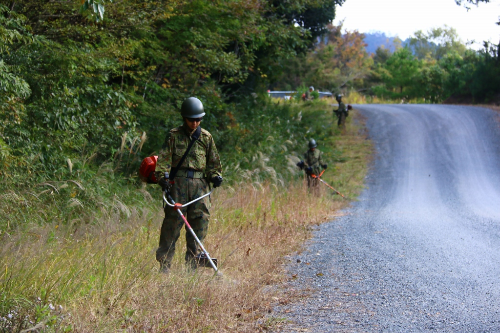 幹線道路等側溝整備（１３飛）