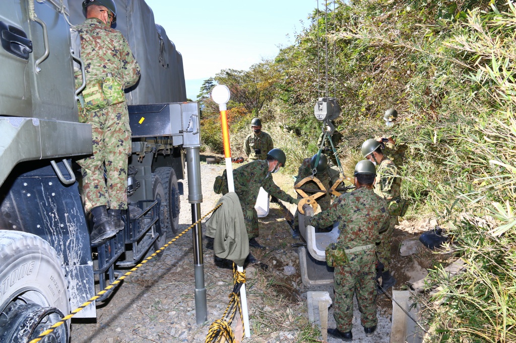 幹線道路等側溝整備（８高群）