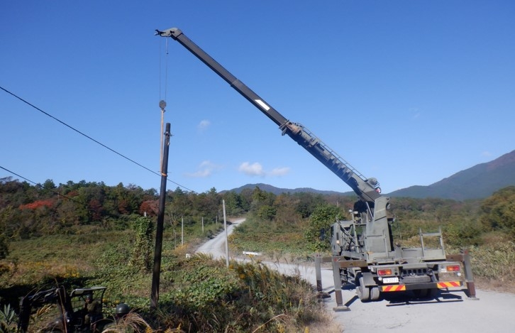 老朽電柱の撤去（中シ通）