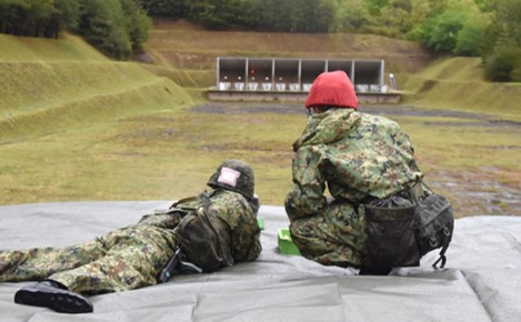 射撃練成(日本原駐屯地)