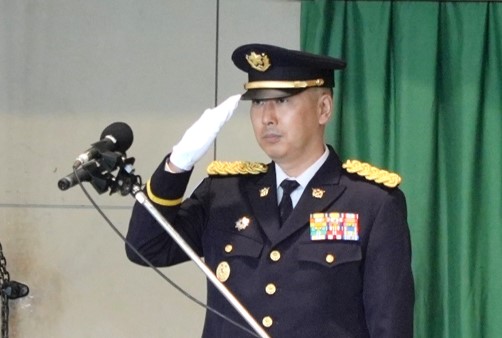 上番最先任上級曹長　小谷准尉