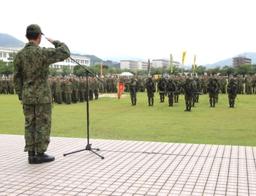 連隊長へ帰還報告