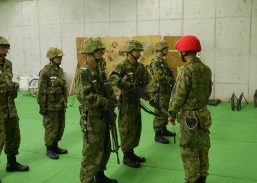 89式小銃射撃(第8普通科連隊)